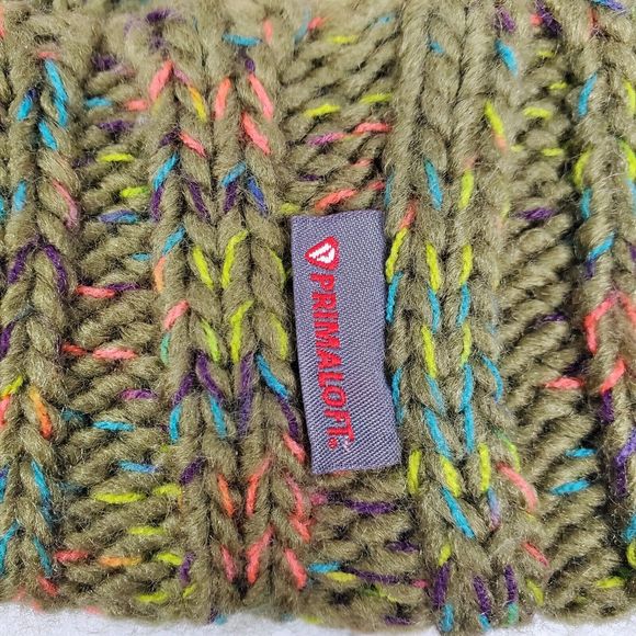 Buff Women's Cable Knit Beanie Cap Hat Pink Green Primaloft Polyester WInter - Picture 3 of 9